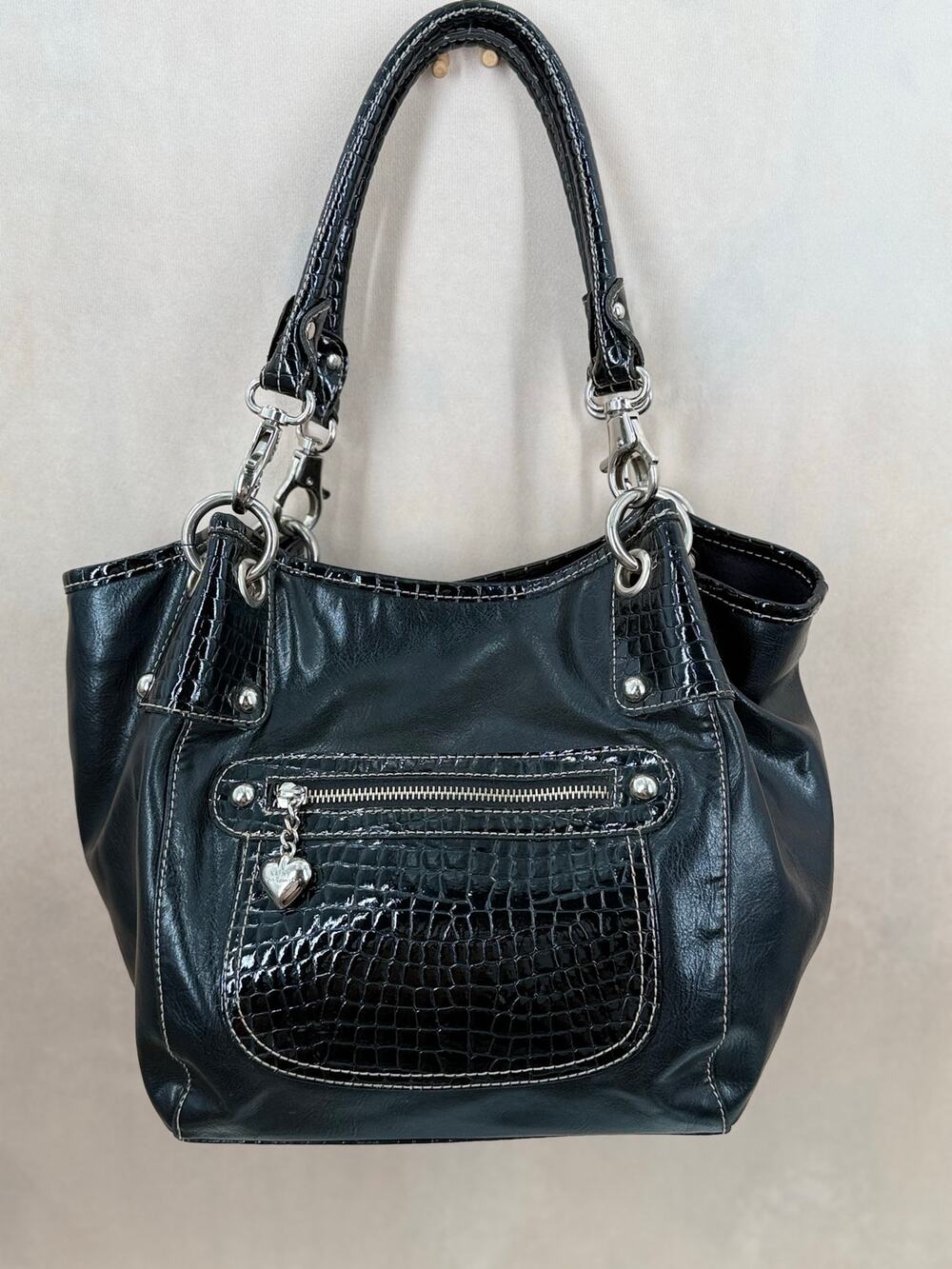 Kathy Van Zeeland Black Croc Embossed Shoulder Bag Heart Charm Y2K Purse